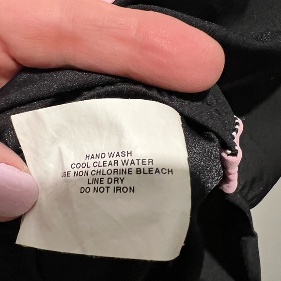 Very nice high neck swim suit. - Picture 7 of 8